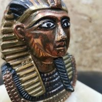 Бронзова статуетка на Египетски фараон , снимка 7 - Статуетки - 31659410