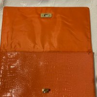 Дамска чанта H&M оранжева / Чанта клъч H&M/ оранжева чантичка H&M, еко кожа, златиста закопчалка, снимка 9 - Чанти - 38899896
