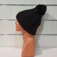 Нова зимна плетена шапка с пух/помпон, снимка 10 - Шапки - 35488686