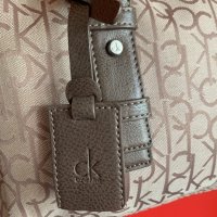 Calvin Klein monogram logo hand bag чанта, снимка 2 - Чанти - 30413177