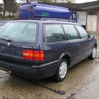 VW Passat Комби B4 1.6 101 коня 1996г, снимка 2 - Автомобили и джипове - 44293378