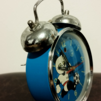 Стар механичен будилник, настолен часовник, снимка 6 - Антикварни и старинни предмети - 44587651