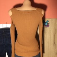 🧡👜Красив пуловер от фина рипсена материя в цвят камел,s размер👉12 лв.👜, снимка 2 - Блузи с дълъг ръкав и пуловери - 30979457