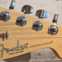 Fender American Pro Stratocaster, снимка 7 - Китари - 44733956