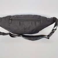 Дамска черна текстилна чанта тип банан. Унисекс модел с елементи Хамелеон на лицето , снимка 5 - Чанти - 31216372