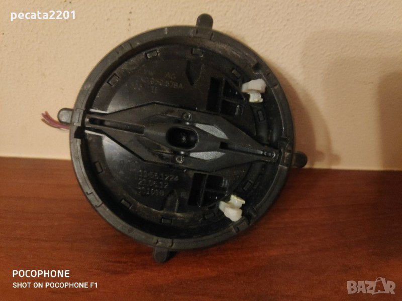 Продавам - оригинално моторче за огледало за VW, снимка 1