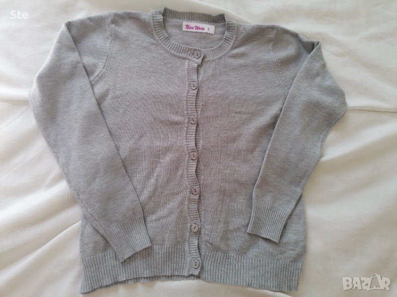 Нова мека сива жилетка за 4-6г, снимка 1