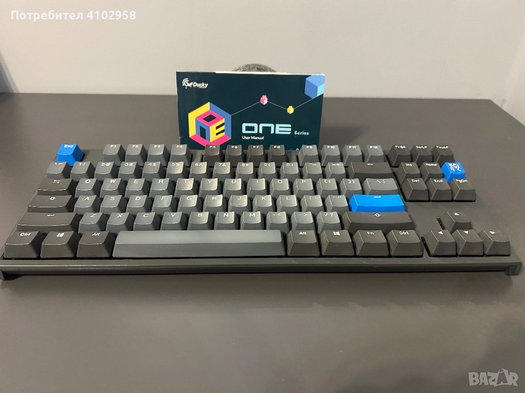 Механична клавиатура Ducky one, снимка 1