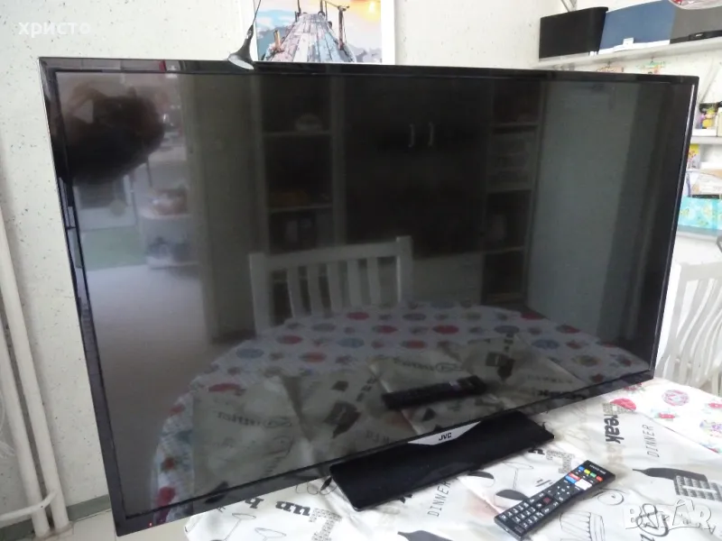 телевизор JVC LT-43VF52J 43 инча смарт, снимка 1