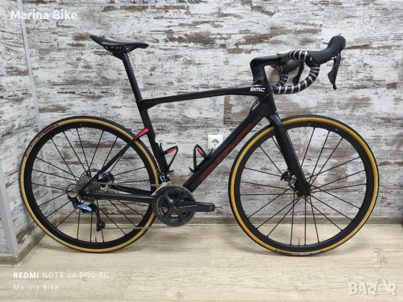 Карбонов шосеен велосипед BMC Roadmachine 01 Disc Ultegra Fulcrum Zero CMPTZ, снимка 1
