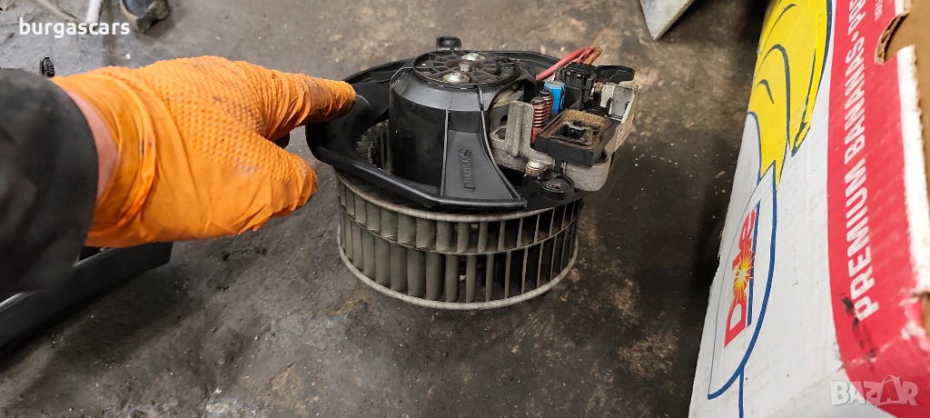 Вентилатор Парно реостат A 230 821 02 51 Mercedes E 220 W211 646, снимка 1