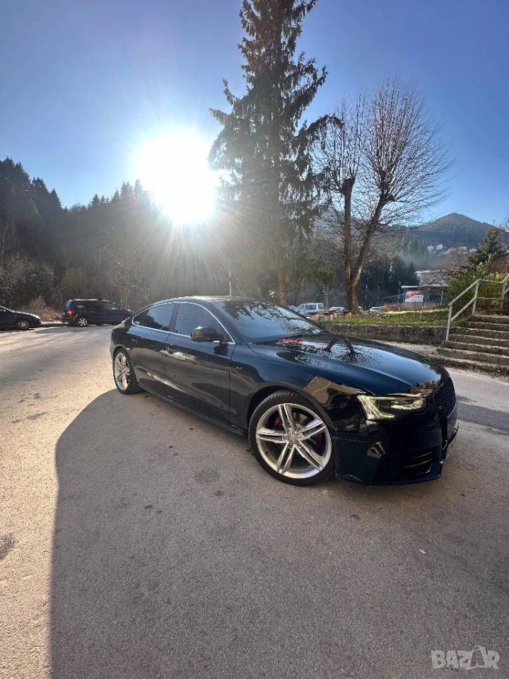 продавам лек автомобил audi a5 4х4 2013 десен волан, снимка 1