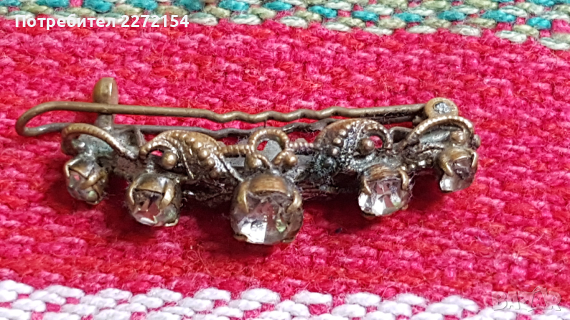 Стара брошка с камъни, снимка 1