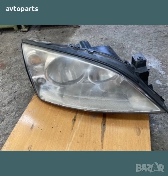 Ford mondeo 01г десен фар, снимка 1