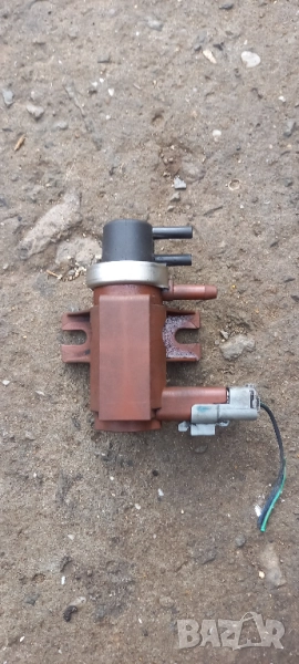 Вакуум клапан Ford Focus II 1.6 TDCI, снимка 1