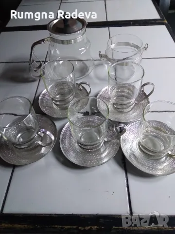 Сервиз  за чай с каничка  и захарничка