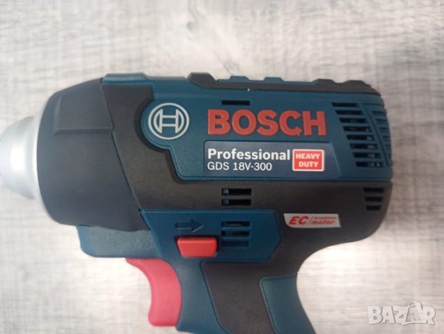 Bosch GDS 18V-300 ABR ударен гайковерт 300 Nm 1/2, снимка 3 - Винтоверти - 54213120
