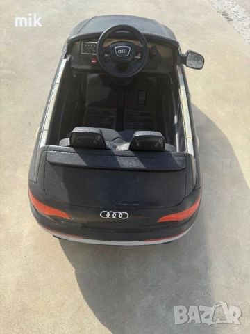 Акумулаторна кола Ауди, снимка 4 - Детски велосипеди, триколки и коли - 52143073