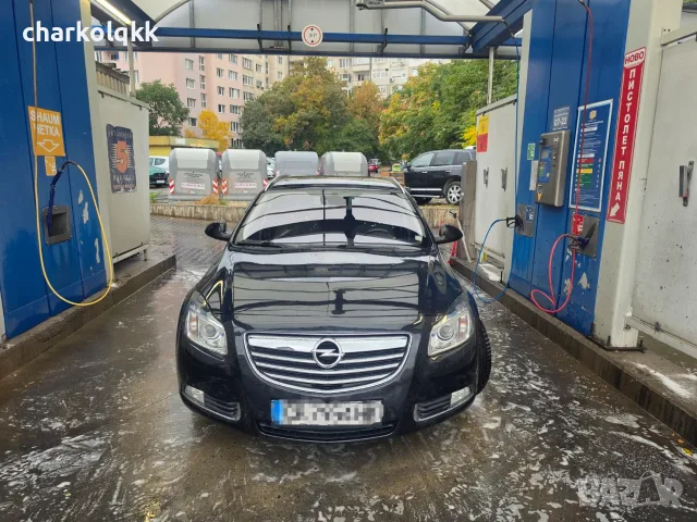 Продавам опел инсигния 2.0д автоматик на части