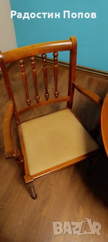 Трапезна маса с 4 стола, снимка 2 - Маси - 40027568