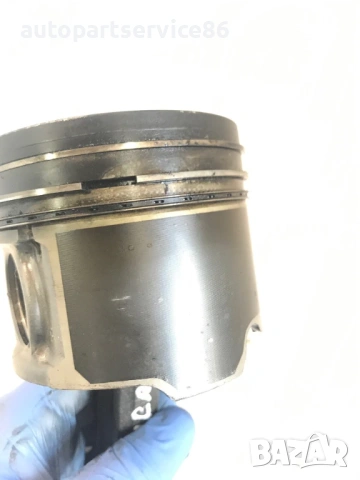 Бутало с биела за KIA Carnival 2.9 CRDi (2005), снимка 2 - Части - 53204071