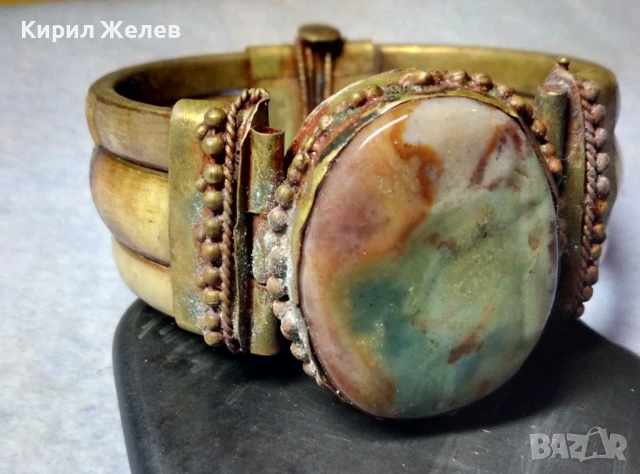 СТАРА ОГРОМНА ЕТНОГРАФСКА ТИБЕТСКА БРОНЗОВА ГРИВНА РЪЧНА ИЗРАБОТКА ИНКРУСТИРАНА с ЯСПИС и РОГ 38150, снимка 5 - Антикварни и старинни предмети - 51360663