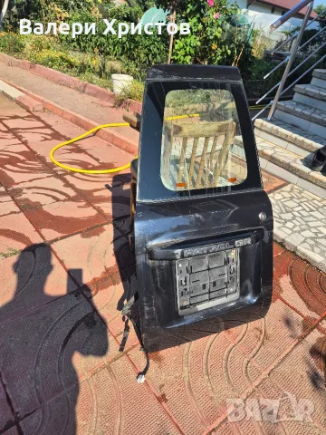 задна врата за нисан патрул у61, снимка 2 - Части - 55748040