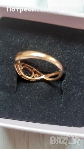 Продавам чисто нов златен комплект бижута- пръстен и обеци, с диаманти и естествен камък "аметист" , снимка 6 - Обеци - 54065737