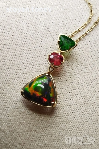 Black Opal Pendant – реверсивен медальон с невероятен черен опал! 