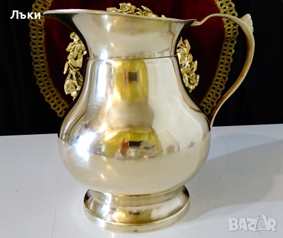 Масивна бронзова кана за вино 1.2 л. , снимка 2 - Антикварни и старинни предмети - 53262685