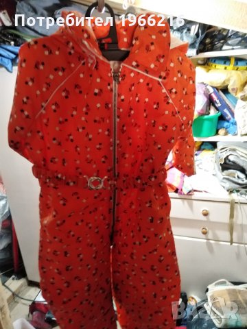 космонавти