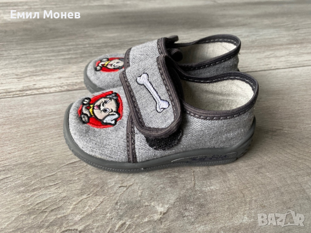 Пантофи 21 номер, снимка 2 - Детски пантофи - 44732659