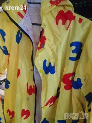 дъждобран ветровка номер Л, снимка 2 - Якета - 53945048