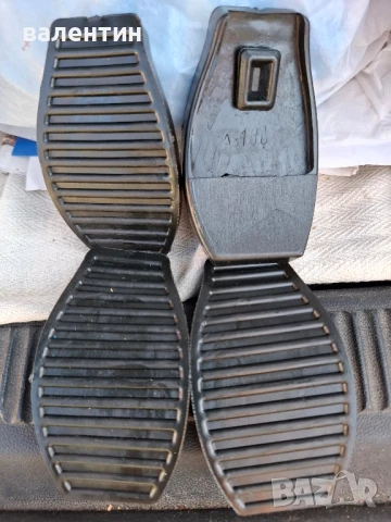 Гумичка за съединител и спирачка на корса Д , снимка 2 - Части - 50759729