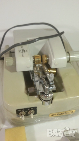 Машина за лещи (lens groover) Wanshida NH-800, снимка 2 - Други машини и части - 52094242