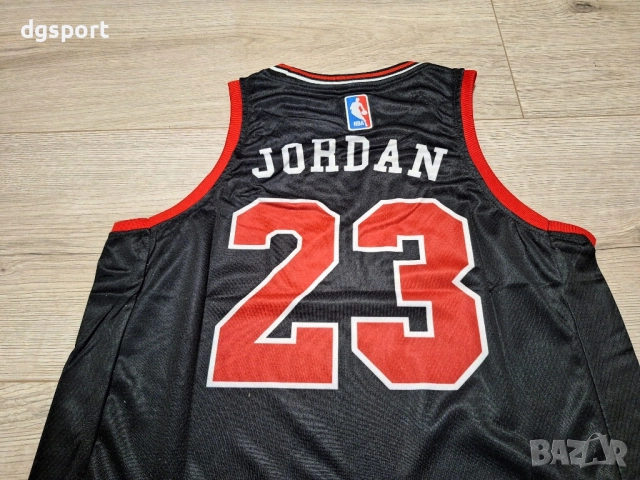 Баскетболен потник на Чикаго Булс #Майкъл Джордан #23!, снимка 2 - Баскетбол - 52216280