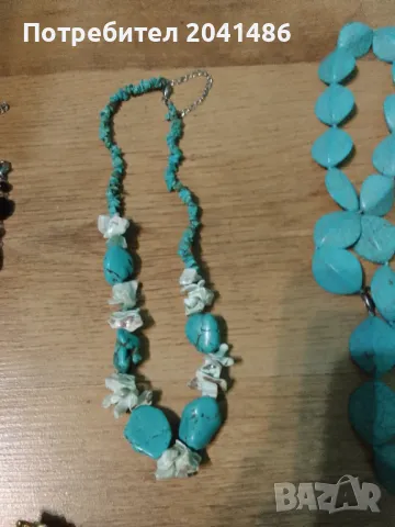 Тюркоаз,корали,старинни колиетата, снимка 3 - Колиета, медальони, синджири - 48803987