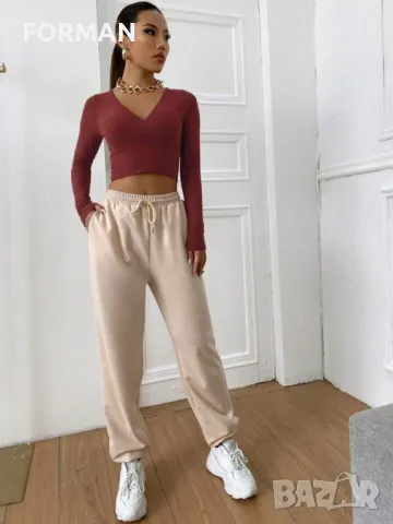 СТРАХОТЕН топ от еластично трико в цвят брик, снимка 3 - Тениски - 47800812