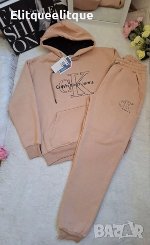 дамски ватирани екипи calvin klein , снимка 11 - Спортни екипи - 52259795
