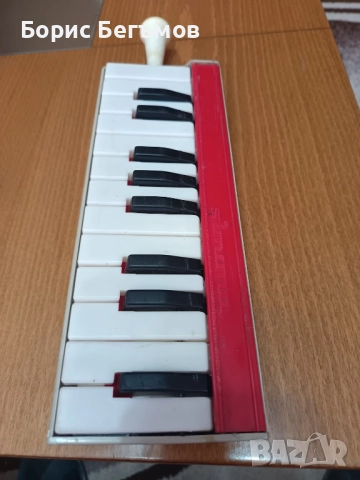 Стара детска виола Simona