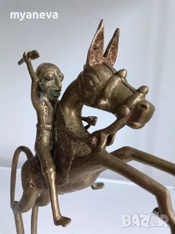 Африканска, бронзова скулптура с ловна сцена. , снимка 4 - Статуетки - 49119036