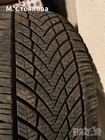 Всесезонни  4 + 1 гуми с джанти 17/45/215 – почти нови 2024 г.“ , снимка 5 - Гуми и джанти - 54062407