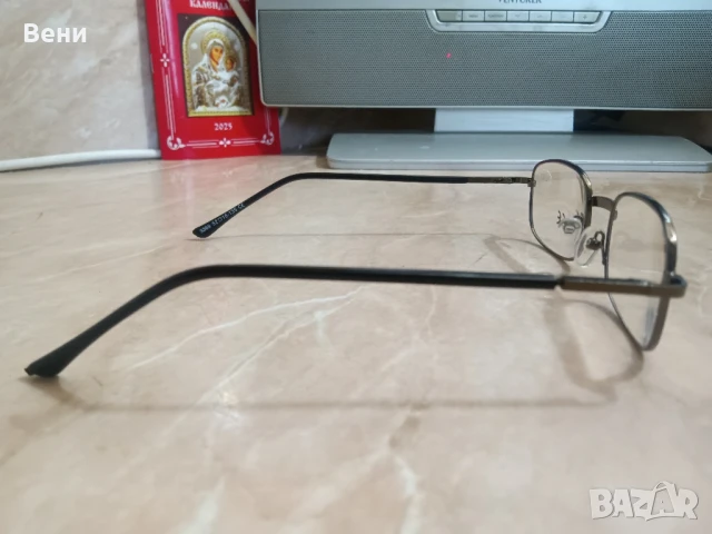Диоптрични очила с метална рамка , снимка 2 - Слънчеви и диоптрични очила - 51273694