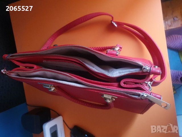 Дамски чанти, снимка 9 - Чанти - 40212393