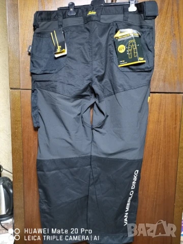 Snickers 6351 модел, номер 60.