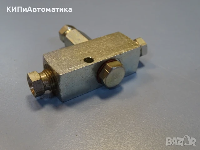 хидравлична Т-образна разклонителна кутия за импулсно мазане VOGELE 44-2576-6010, снимка 4 - Резервни части за машини - 50909466