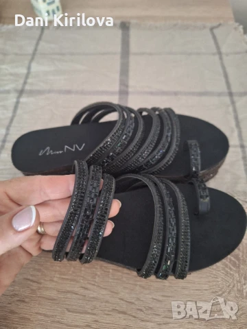 Нови дамски чехли, снимка 3 - Чехли - 50530451