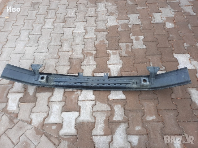 греда челна под броня мерцедес вито w447 mercedes, снимка 2 - Части - 52174123