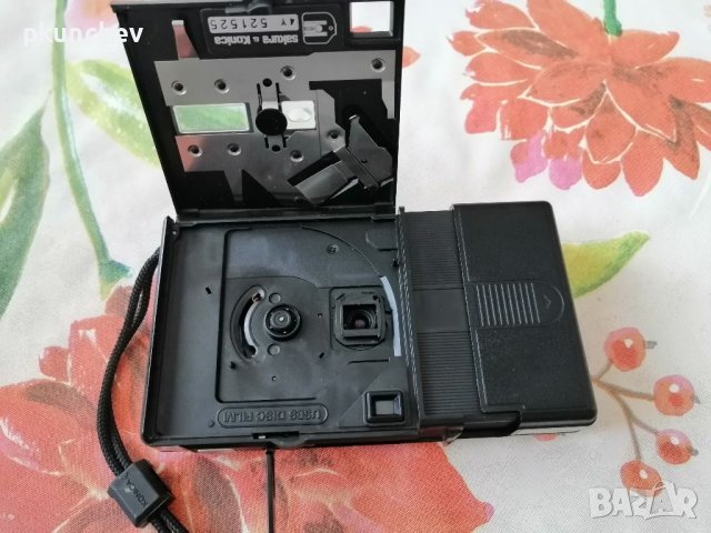 Ретро фотоапарат KONICA DISC 15, снимка 4 - Антикварни и старинни предмети - 37336602