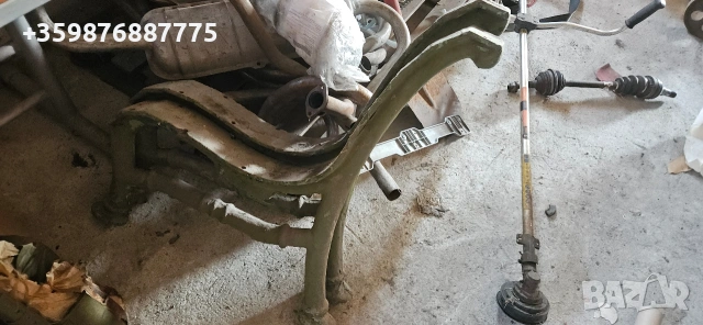 Красиви и здрави чугунени крака за пейка соц ретро .